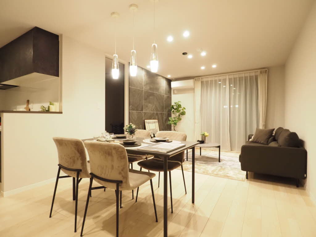 シャーメゾン春日＊＊ A0103号-2