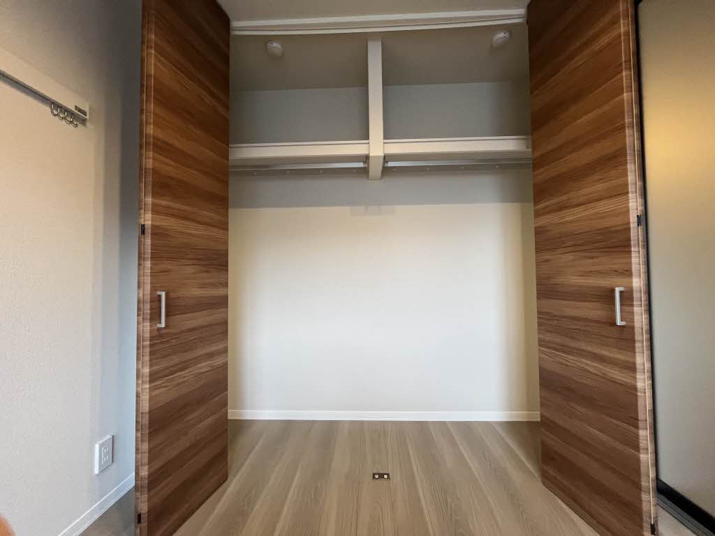 シャーメゾン西鳴水 ** A0102号-8