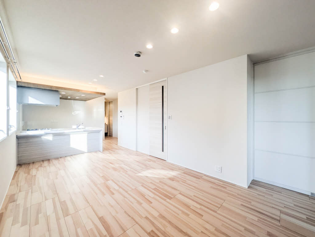 Ｒｅｆｉａｎｔ東谷山 A0303号-2