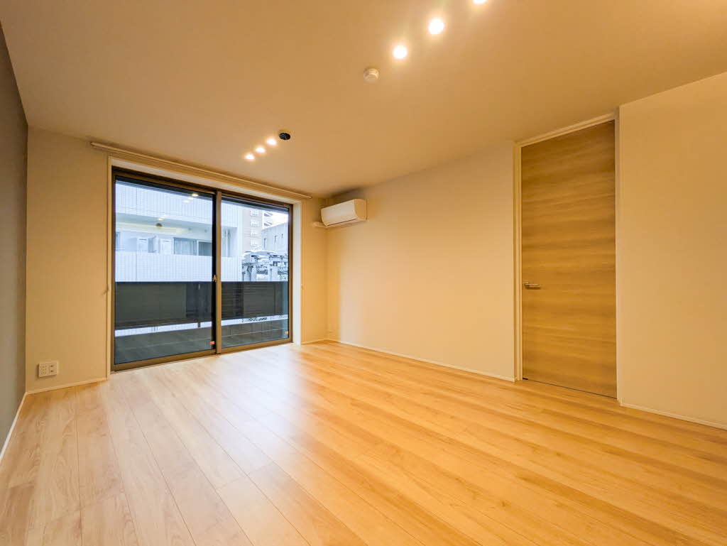 Ｓｈａｍａｉｓｏｎ　ｍａｕｖｅｉｎ A0102号-2