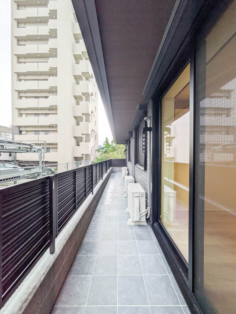 Ｓｈａｍａｉｓｏｎ　ｍａｕｖｅｉｎ A0102号-7