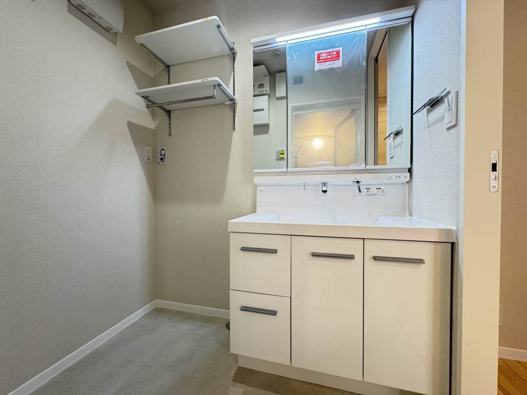 シャーメゾンレジデンス夜明 A0102号-6