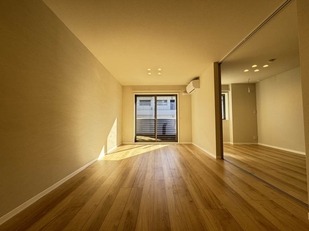 シャーメゾンレジデンス夜明 A0201号-11