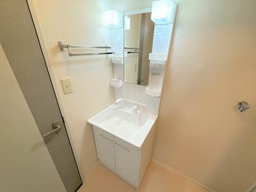 メゾン・ソレイユ A棟 A0201号-6