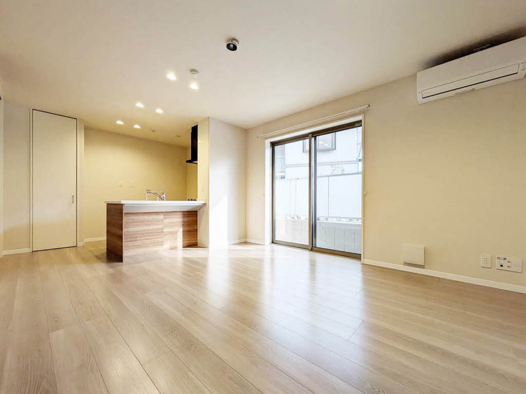 サン　ウィステリア A0102号-3