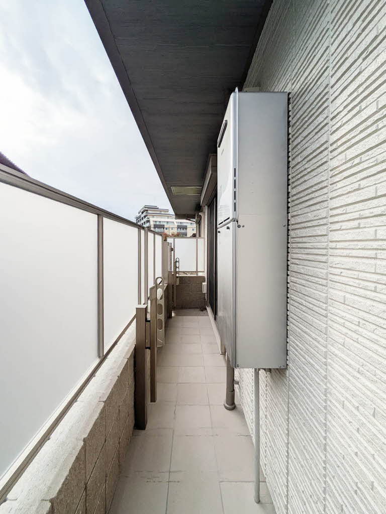 サン　ウィステリア A0102号-5