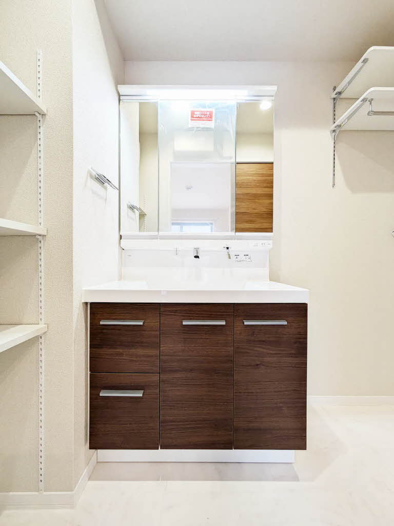 サン　ウィステリア A0201号-10