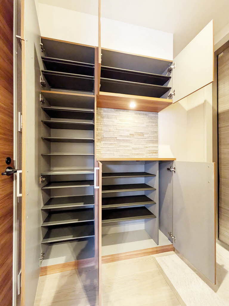 サン　ウィステリア A0202号-8