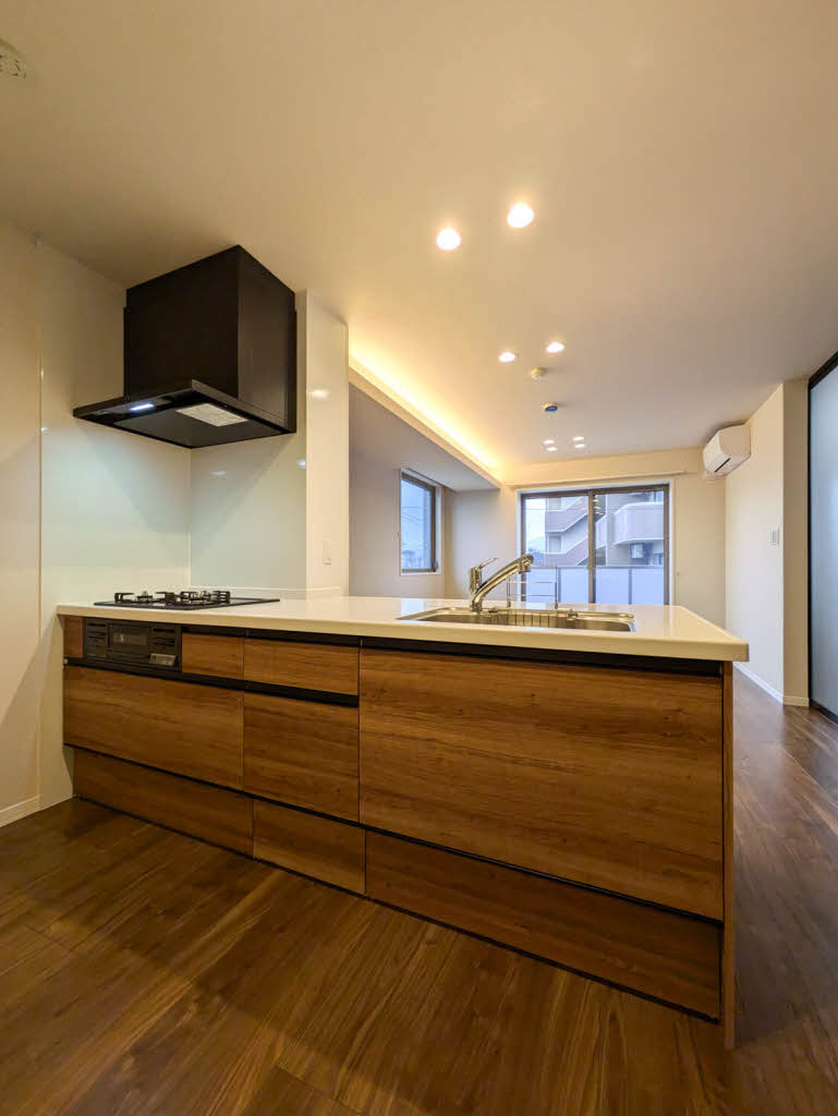 サン　ウィステリア A0204号-5