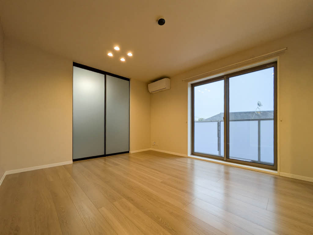 サン　ウィステリア A0301号-2