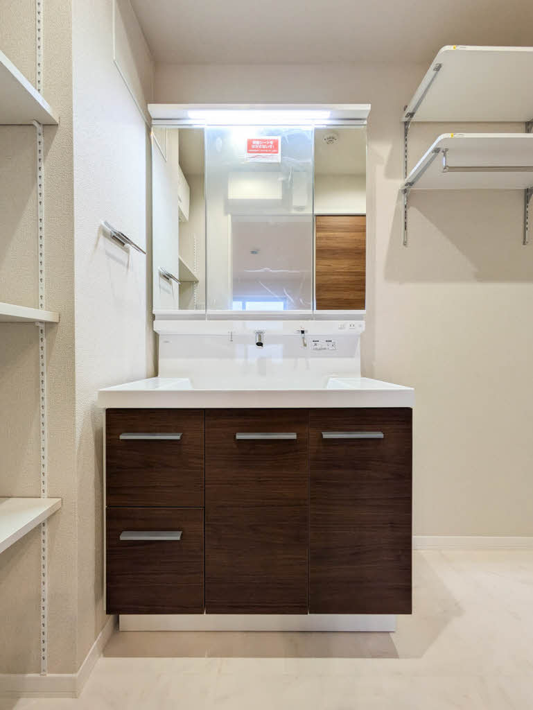 サン　ウィステリア A0301号-10