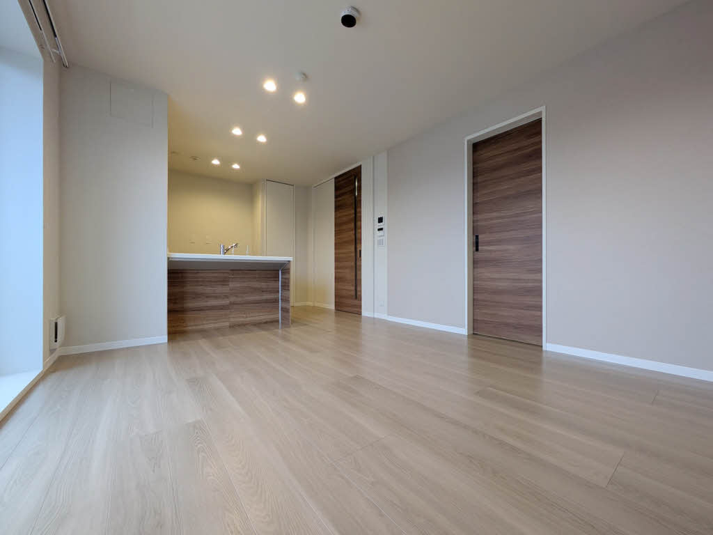 サン　ウィステリア A0303号-3