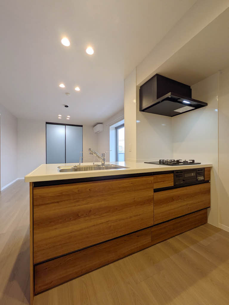 サン　ウィステリア A0303号-5