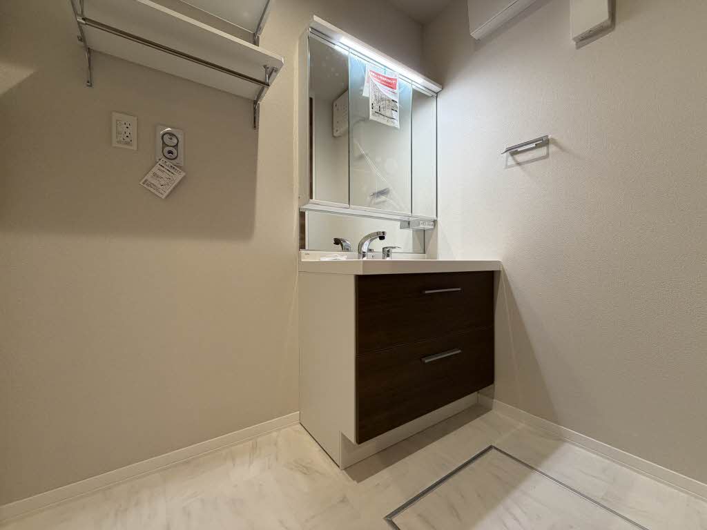 シャーメゾン アルメリア ** A0105号-5