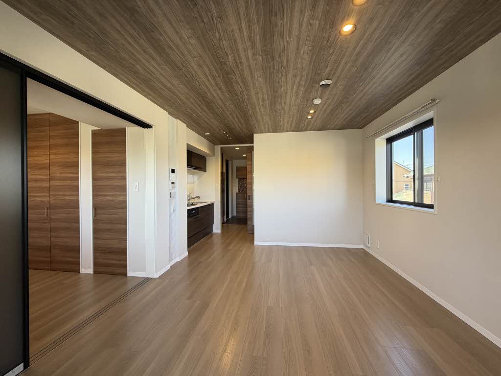 シャーメゾン アルメリア ** A0205号-2