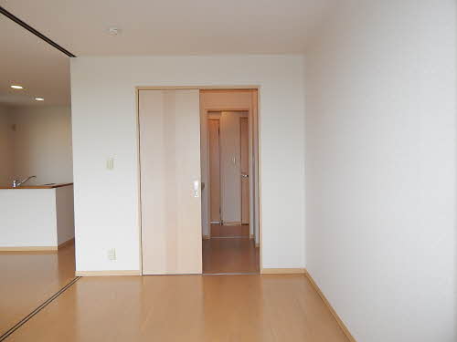 アンビシヨン　Ｂ棟　＊ B0102号-7