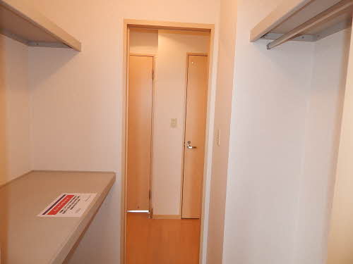 アンビシヨン　Ｂ棟　＊ B0102号-14