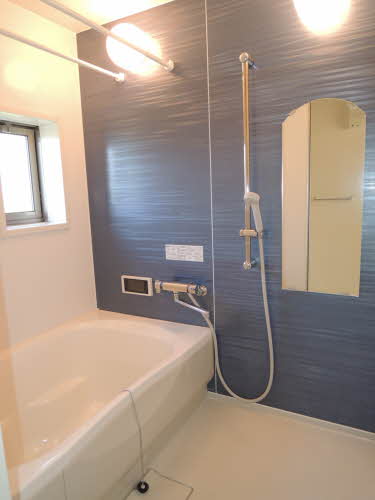 メゾンルミエール　＊ A0202号-3