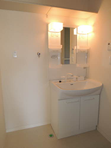 メゾンルミエール　＊ A0202号-6