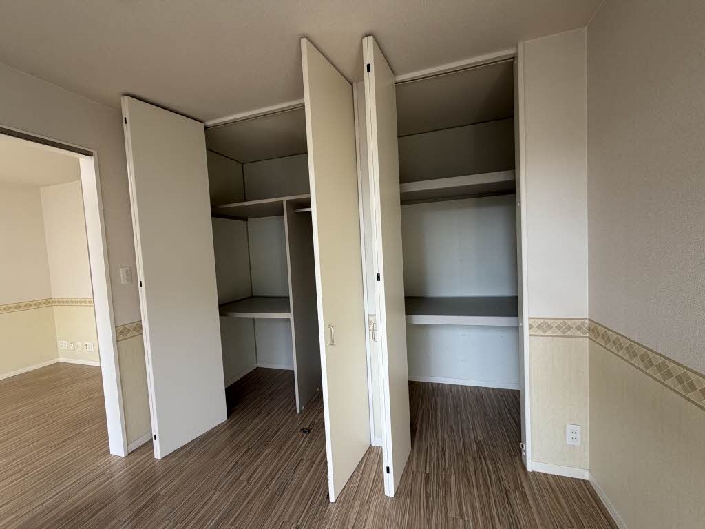 ファミール那珂川 A0203号-4