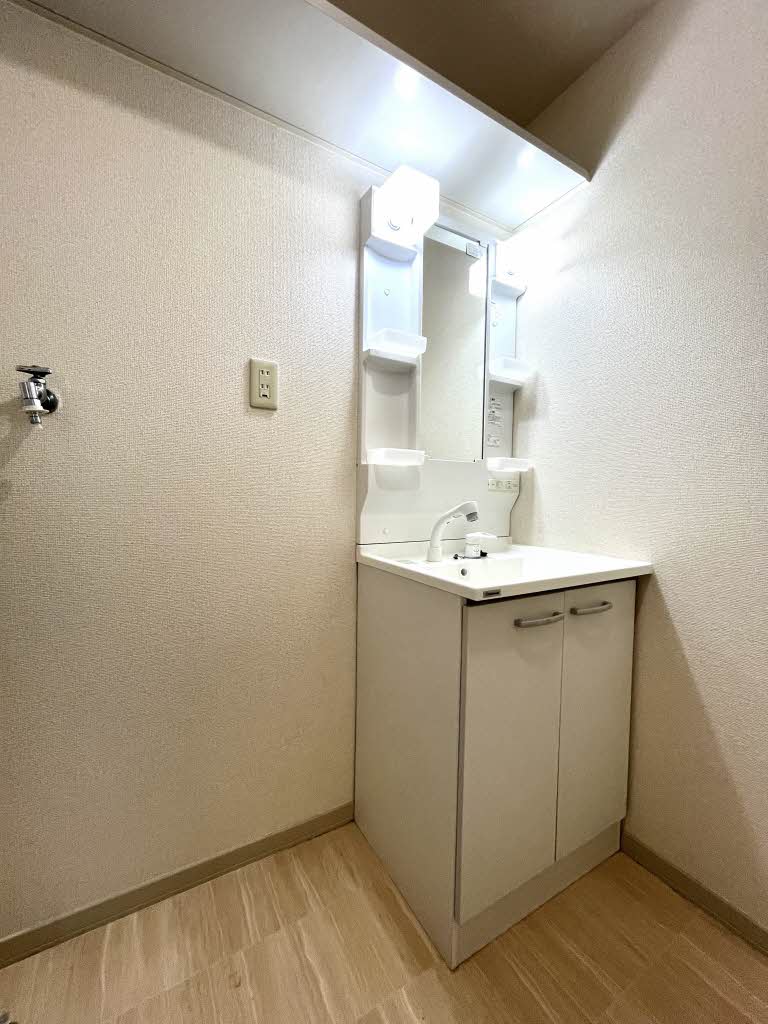 ポアソン日出　Ａ棟　＊ A0101号-5