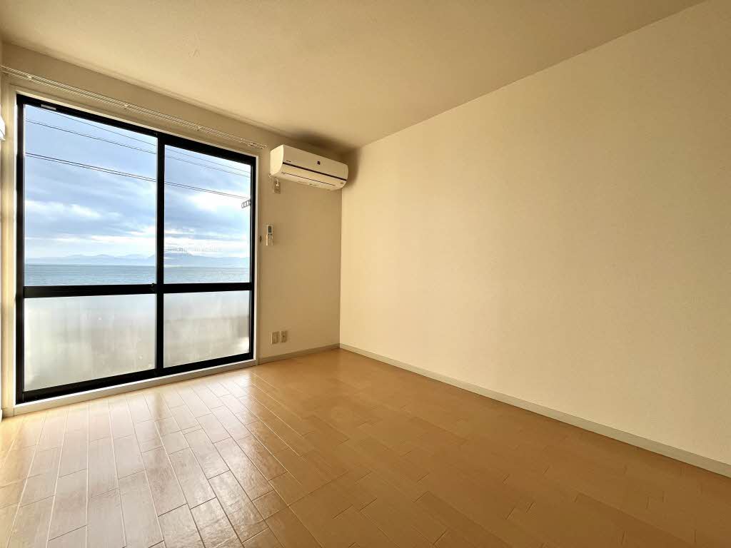 ポアソン日出　Ａ棟　＊ A0101号-10