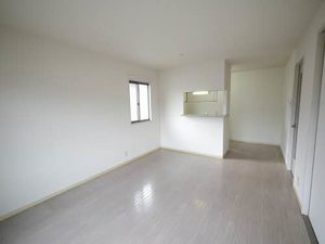 パークヴィレッジ　Ａ棟　＊＊ A0202号-2