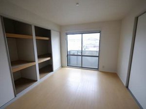 パークヴィレッジ　Ａ棟　＊＊ A0202号-4