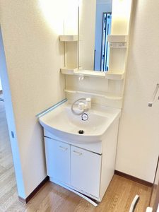 ラ　シャンス　＊＊ A0102号-5