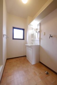 アルカディア　＊＊　Ｆ棟 F0201号-5