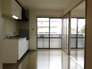 Ｓｏｕｔｈｅｒｎ．Ｑ　＊ A0201号-2