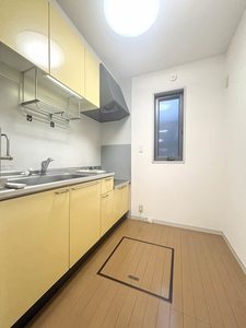 シャーメゾンみち C棟 * C0102号-3