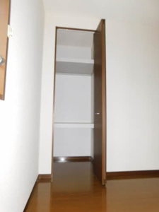 サンヒルズ　Ｃ棟　＊＊ C0201号-5