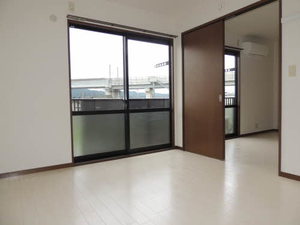 セントレージＴＭＲ　＊＊ A0202号-3