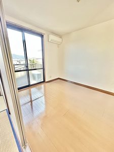 サニーヒルズ　Ｂ棟　＊＊ B0201号-2