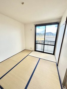 サニーヒルズ　Ｂ棟　＊＊ B0201号-5