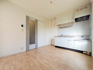 フォーレス華　Ｂ棟　＊＊ B0102号-2