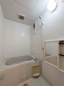 フォーレス華　Ｂ棟　＊＊ B0102号-8