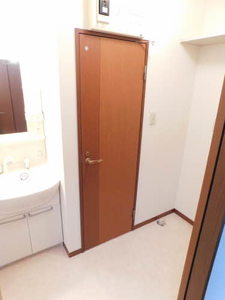 キャッスルハイツ　Ｃ棟　＊＊ A0202号-4