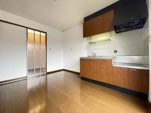 バリュージュ雄希　Ｂ棟　＊＊ B0201号-3