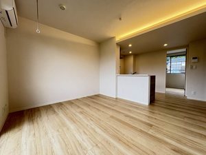 フローラル　Ｂ棟　＊＊ B0101号-2