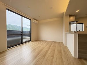 フローラル　Ｂ棟　＊＊ B0101号-3