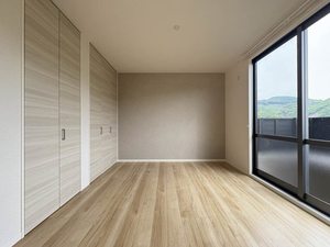 フローラル　Ｂ棟　＊＊ B0101号-4