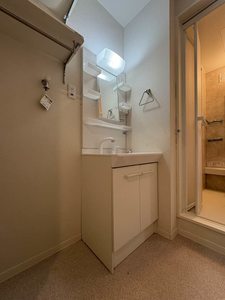 フローラル　Ｂ棟　＊＊ B0101号-9