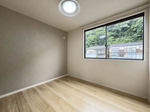 フローラル　Ｂ棟　＊＊ B0101号-15