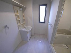 リバービュー　Ｂ棟　＊＊ B0101号-12