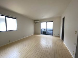 シャーメゾン中曽根　Ａ棟　＊＊ A0201号-2