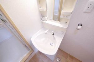 バリュージュ　Ｂ棟 B0102号-3