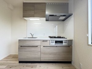 レ・シャルマントメゾン B棟 B0101号-2