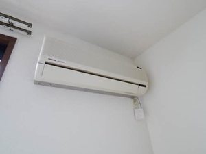 ディアス穴生　＊ A0203号-3